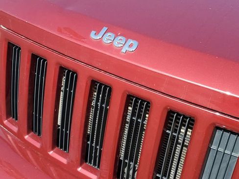 Used 2012 Jeep Liberty Sport AWD/4WD image 26