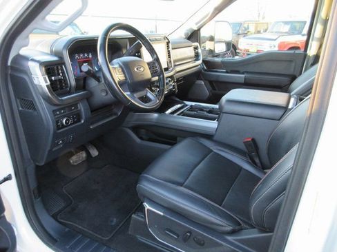 Used 2023 Ford F350 Lariat w/ Lariat Ultimate Package image 3