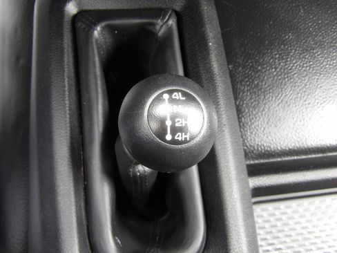 Used 2024 RAM 3500 Tradesman w/ Chrome Appearance Group AWD/4WD image 22