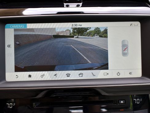 Used 2019 Jaguar XE Prestige image 37