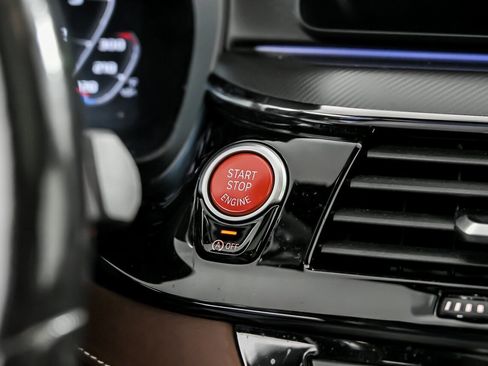 Used 2021 BMW M5 w/ Competition Package image 31