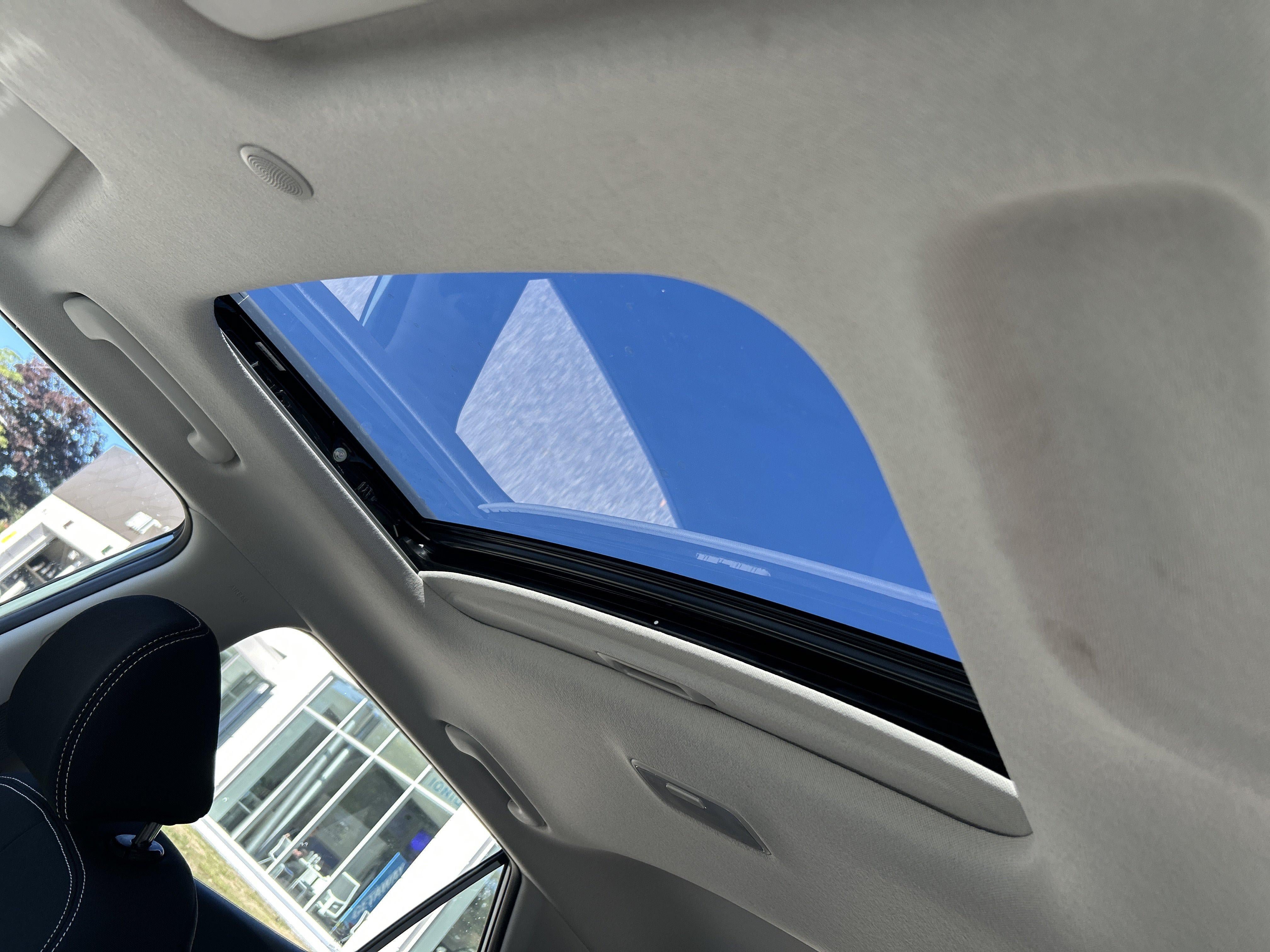 New 2026 Hyundai Venue SEL FWD image 53