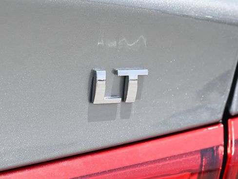 Used 2024 Chevrolet Malibu LT FWD image 13