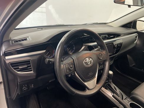 Used 2014 Toyota Corolla S image 15