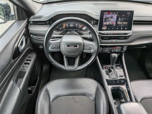 Used 2022 Jeep Compass Latitude w/ Convenience Group AWD/4WD image 15