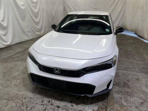 Certified 2025 Honda Civic Sport image 3