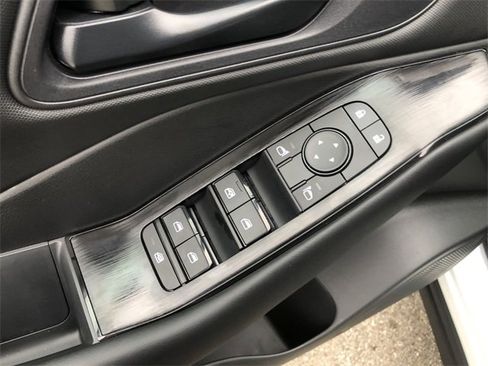 Certified 2025 Nissan Rogue S image 21