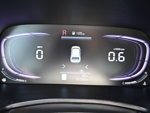 Used 2025 Kia Soul LX w/ LX Technology Package FWD image 31