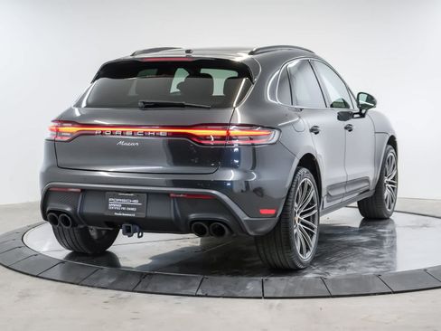 Certified 2024 Porsche Macan AWD/4WD image 9