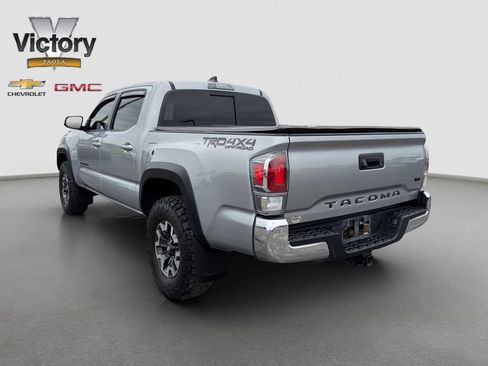 Used 2020 Toyota Tacoma TRD Off-Road AWD/4WD image 4