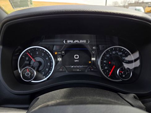 New 2026 RAM 2500 Big Horn AWD/4WD image 18