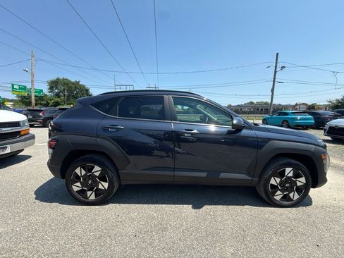 Used 2025 Hyundai Kona SEL AWD/4WD image 4