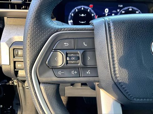 Certified 2025 Toyota 4Runner Trailhunter AWD/4WD image 22