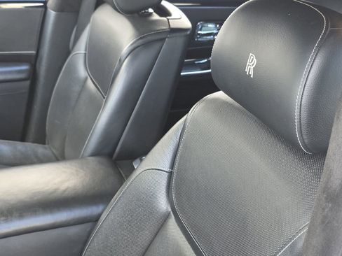 Used 2016 Rolls-Royce Ghost image 24