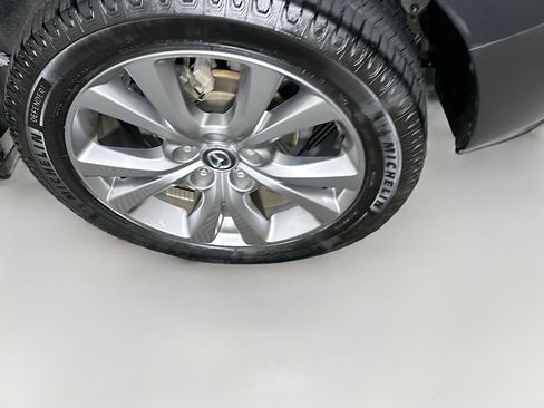 Used 2020 MAZDA CX-30 FWD w/ Preferred Package image 11