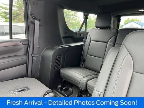 Used 2024 Chevrolet Suburban LT w/ LT Signature Package AWD/4WD image 10