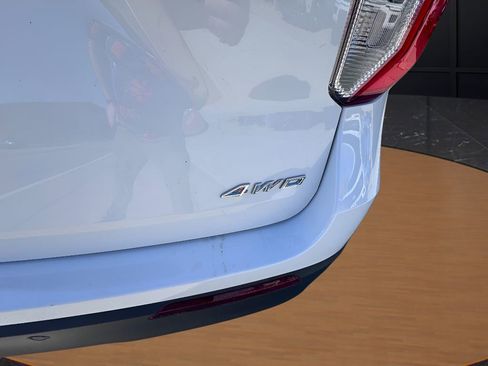 Used 2023 Ford Explorer 4WD image 30