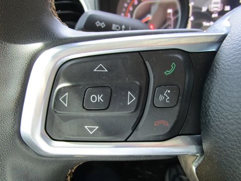 Used 2024 Jeep Wrangler Unlimited Sahara AWD/4WD image 23