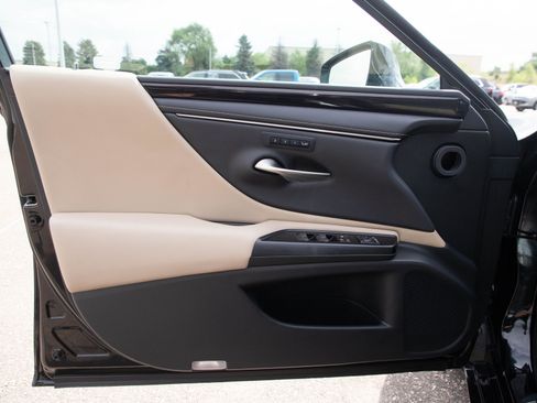 Used 2021 Lexus ES 250 w/ Premium Package AWD/4WD image 20