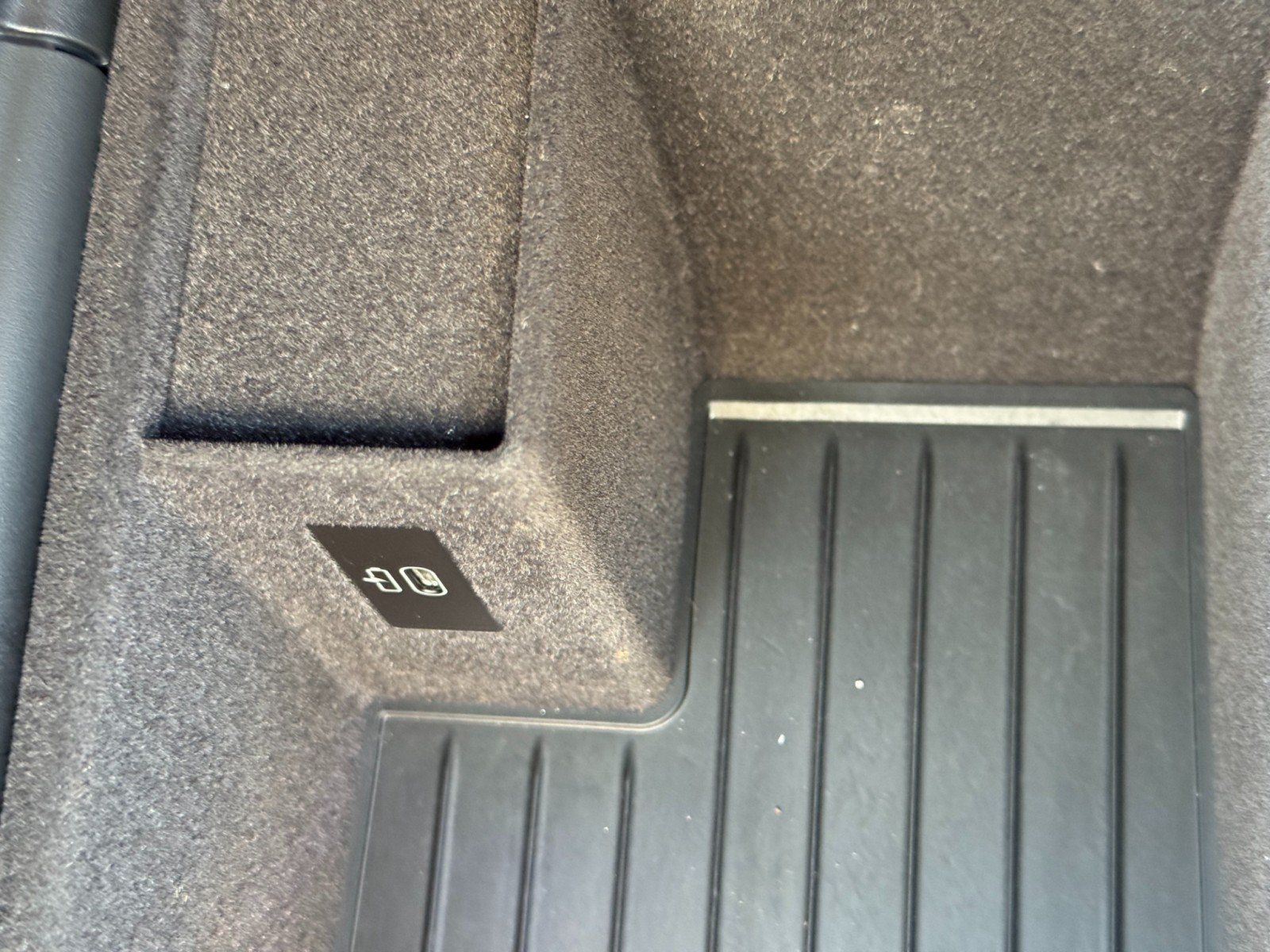 Used 2023 BMW 540i w/ M Sport Package RWD image 33
