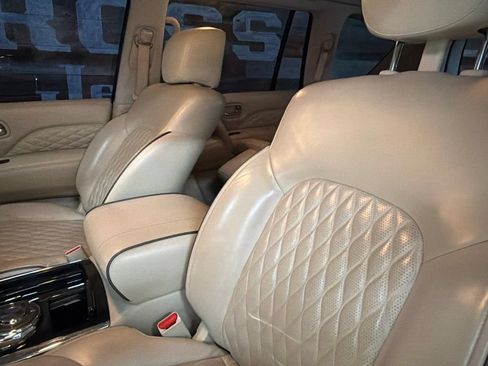 Used 2018 INFINITI QX80 2WD w/ Deluxe Technology Package image 7