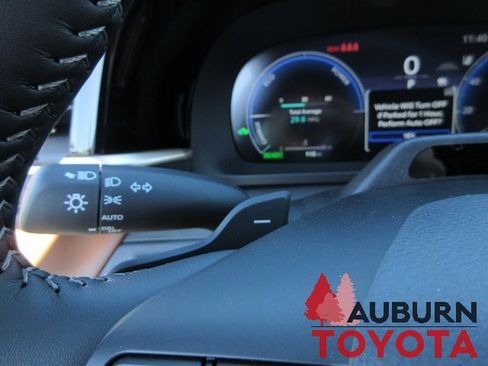 New 2026 Toyota Crown Signia image 12