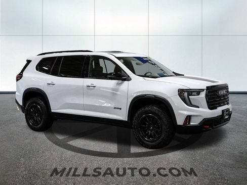 New 2026 GMC Acadia AT4 w/ LPO, Floor Liner Package AWD/4WD image 10