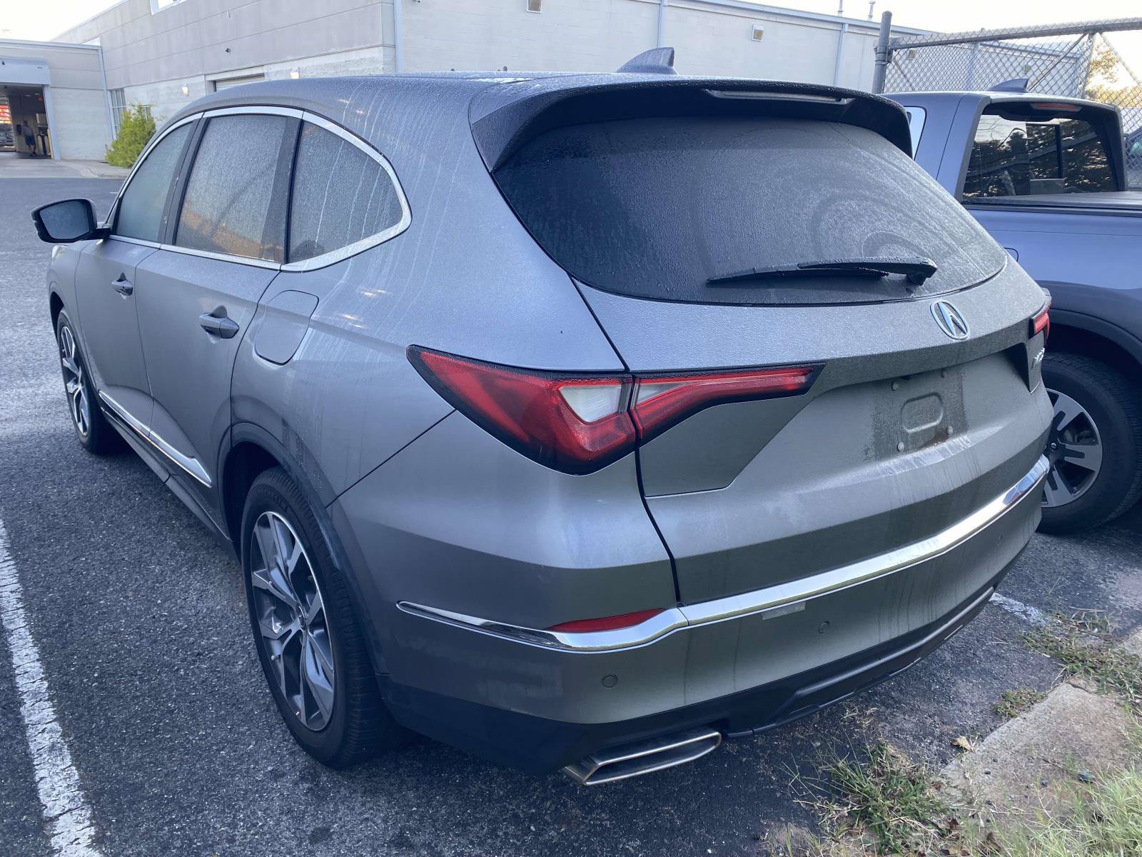 Used 2023 Acura MDX w/ Technology Package FWD image 6
