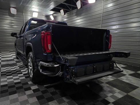 Used 2020 GMC Sierra 1500 SLT w/ SLT Premium Package AWD/4WD image 11