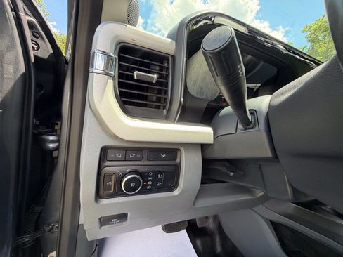 Used 2023 Ford F250 XLT w/ XLT Premium Package AWD/4WD image 28