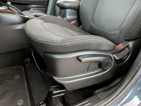 Used 2016 Kia Soul + FWD image 12