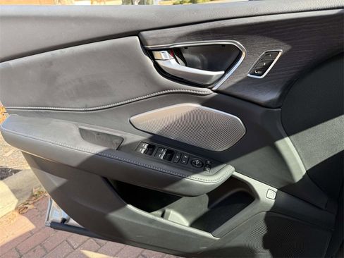 Certified 2025 Acura RDX SH-AWD w/ Advance Package image 21