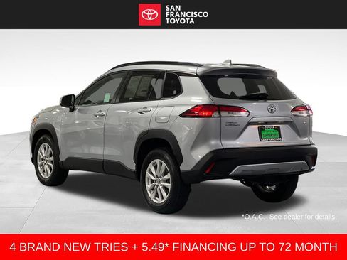 Certified 2023 Toyota Corolla Cross LE FWD image 3