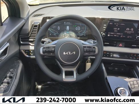 New 2025 Kia Sportage LX image 15