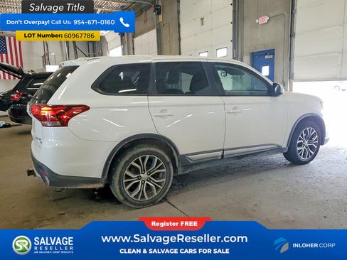Used 2016 Mitsubishi Outlander AWD image 4