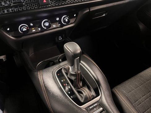 Used 2025 Honda HR-V Sport image 27