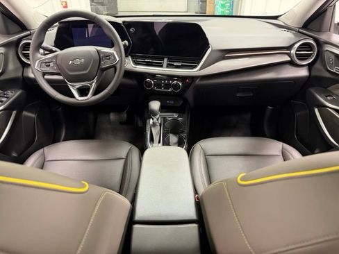 Certified 2024 Chevrolet Trax ACTIV w/ Sunroof Package FWD image 21
