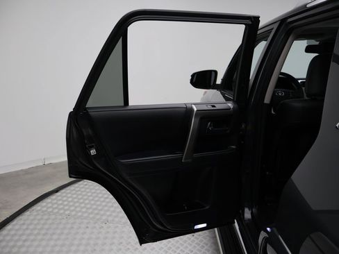 Certified 2024 Toyota 4Runner Limited image 21