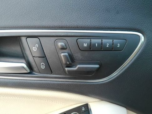 Used 2014 Mercedes-Benz CLA 250 image 14