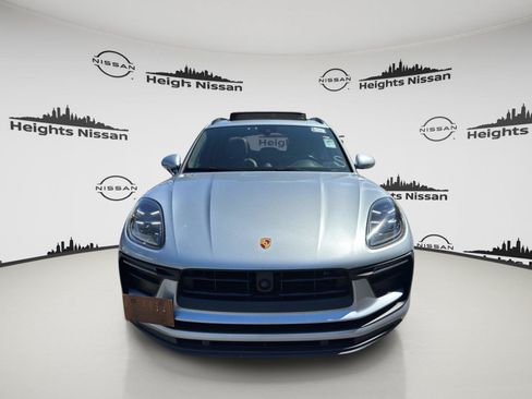 Used 2024 Porsche Macan AWD/4WD image 9