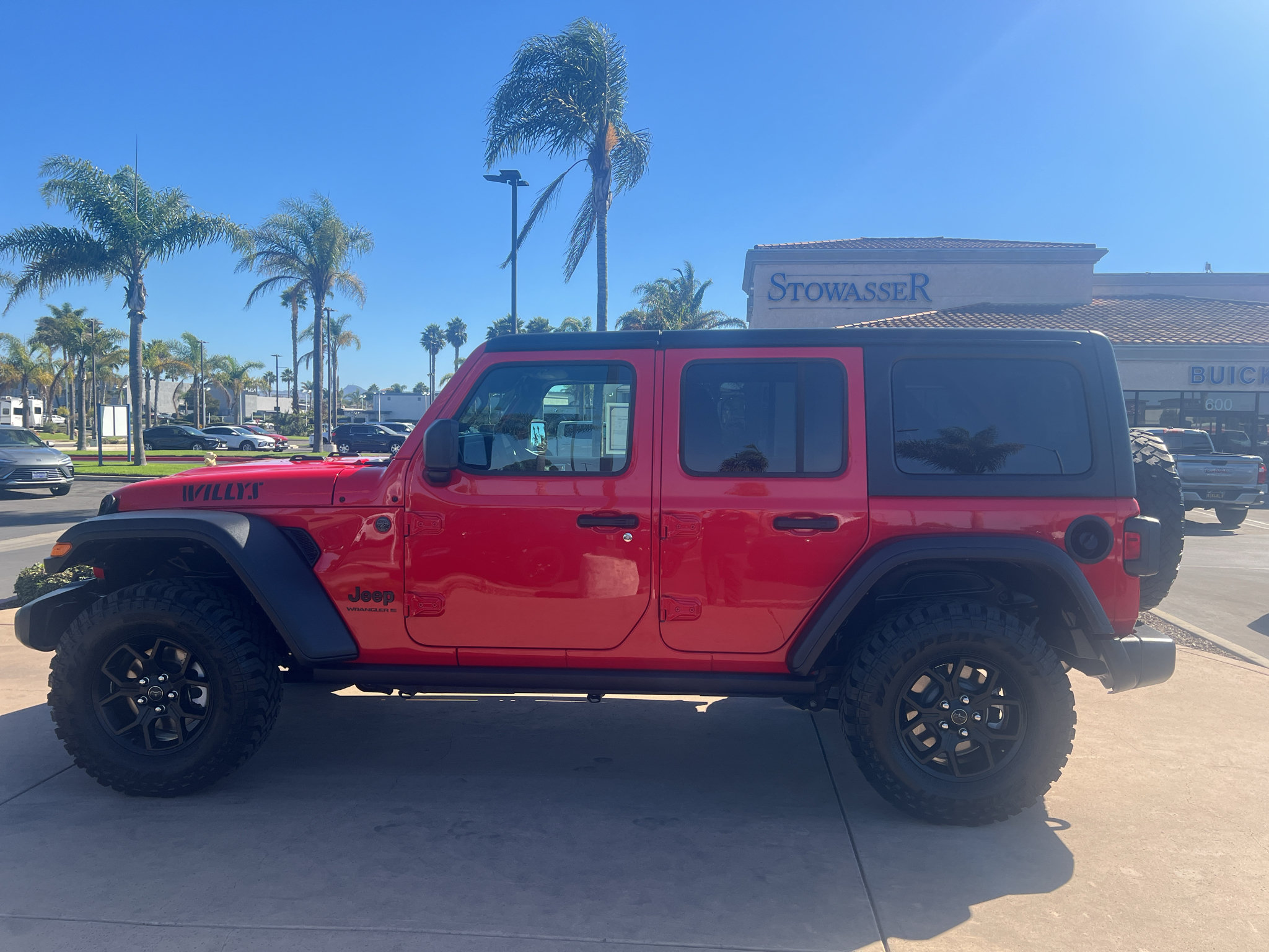 Used 2025 Jeep Wrangler Unlimited Sport AWD/4WD image 8
