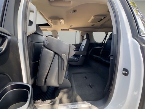 Used 2018 Chevrolet Suburban Premier AWD/4WD image 22