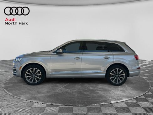 Used 2017 Audi Q7 3.0T Prestige w/ Prestige Package AWD/4WD image 2