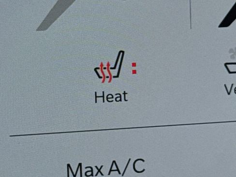 Used 2024 Chrysler Pacifica Limited w/ S Appearance Package image 46