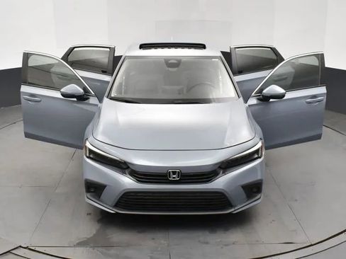 Used 2024 Honda Civic Touring image 10
