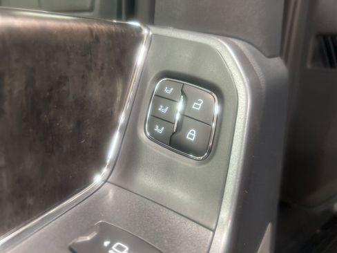 New 2026 Ford F350 Lariat w/ FX4 Off-Road Package image 13