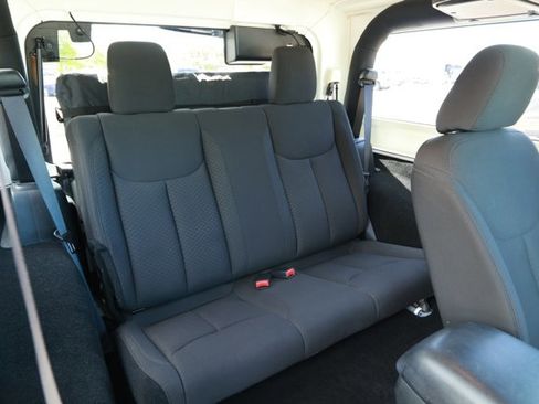 Used 2018 Jeep Wrangler Sport image 24