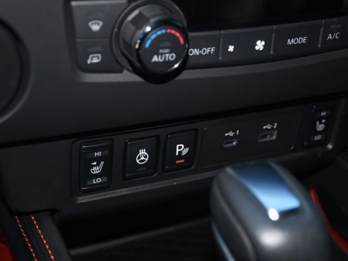 Used 2025 Nissan Frontier Pro-X w/ Pro Convenience Package image 14