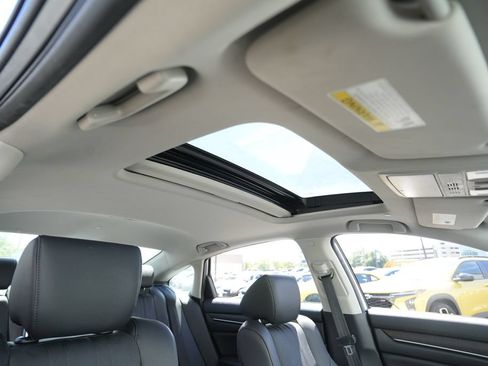 Used 2021 Honda Accord EX-L image 30