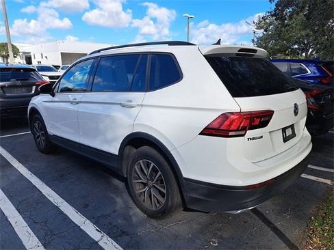 Used 2021 Volkswagen Tiguan S image 3